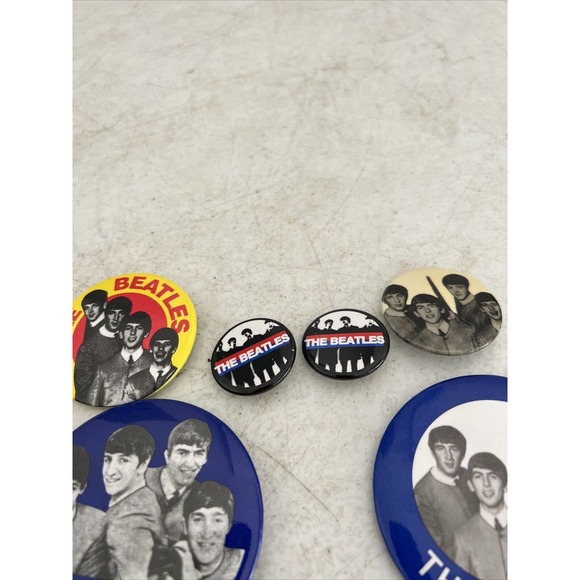 VTG The Beatles Pins Lot Of 7 Pins 1960’s I Needed Help Band Pins - Picture 4 of 12